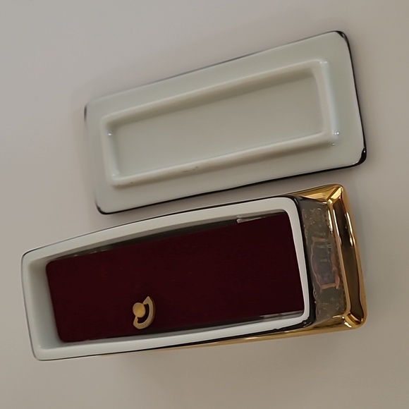 Vintage Ardleigh Elliott Russian Nutcracker Musical Box - Picture 11 of 17